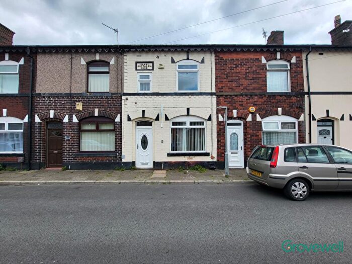 3 Bedroom Terraced House To Rent In Lever Street, Radcliffe, Manchester, M26
