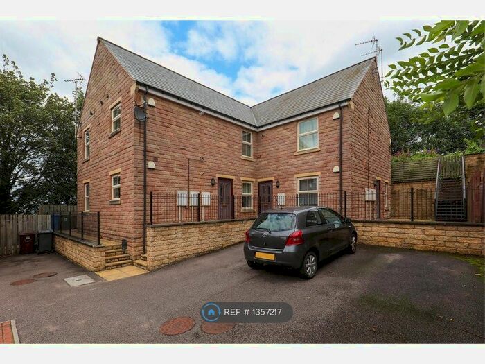 2 Bedroom Flat To Rent In Moss House Court, Sheffield, S20