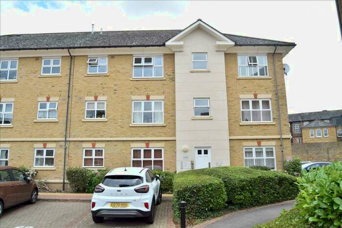 1 Bedroom Flat To Rent In Stapleford Close, Chelmsford, CM2