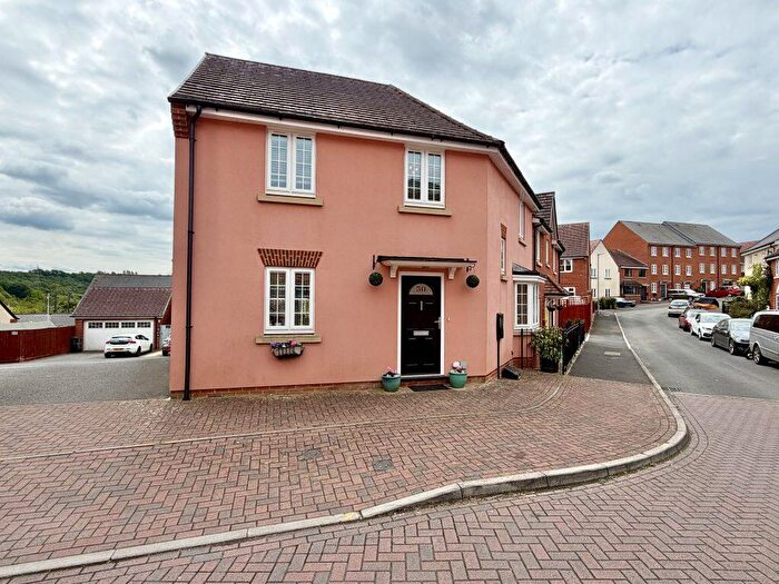 3 Bedroom Semi-Detached House For Sale In Nelson Way, Yeovil, Somerset, BA21