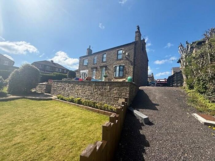 4 Bedroom Semi-Detached House For Sale In Town Lane, Idle, Bradford, BD10