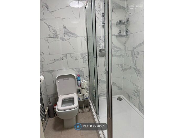 1 Bedroom Flat To Rent In Edmonton, London, N9
