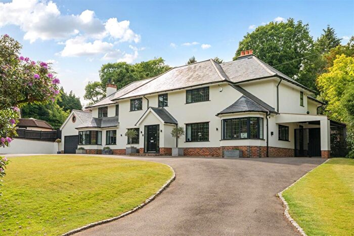 6 Bedroom Detached House For Sale In Bears Den, Kingswood, Surrey, KT20