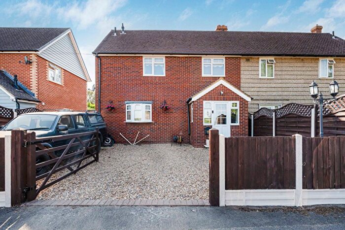 3 Bedroom Semi Detached House For Sale In Walden Cottages, Normandy, Surrey, GU3