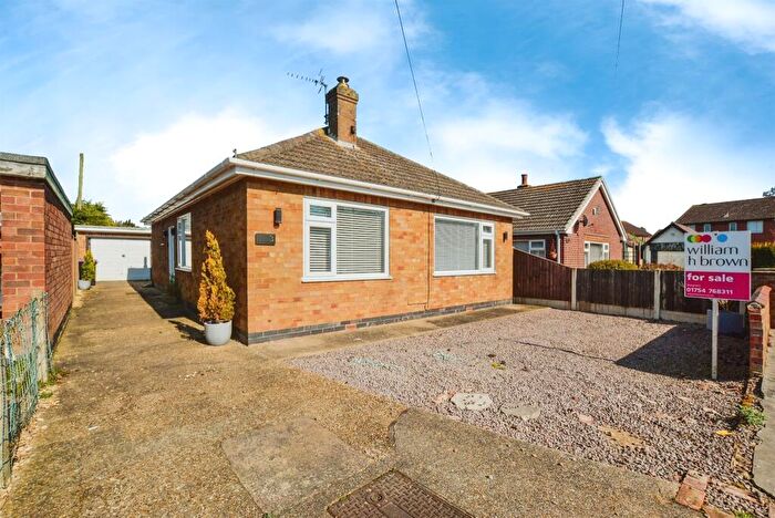 2 Bedroom Detached Bungalow For Sale In North Foreland Drive, Skegness, PE25