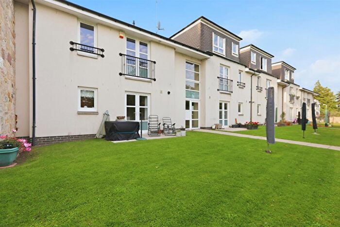 3 Bedroom Flat For Sale In Littlemill Place, Bowling, Glasgow, G60