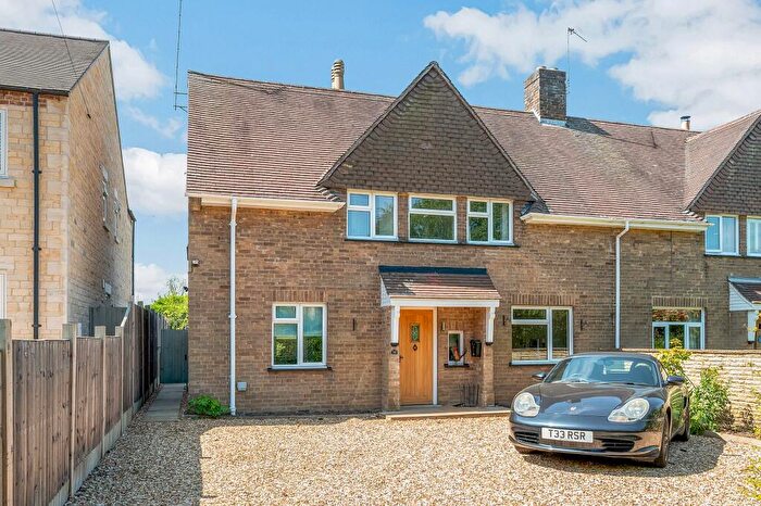 3 Bedroom Semi-Detached House For Sale In Elton Road, Wansford, PE8