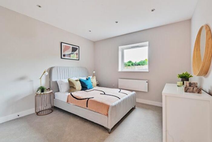 2 Bedroom Apartment To Rent In Botley, Oxford, OX2