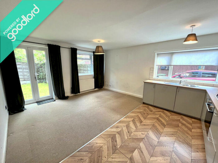 1 Bedroom Apartment To Rent In Oswald Road, Manchester, M21