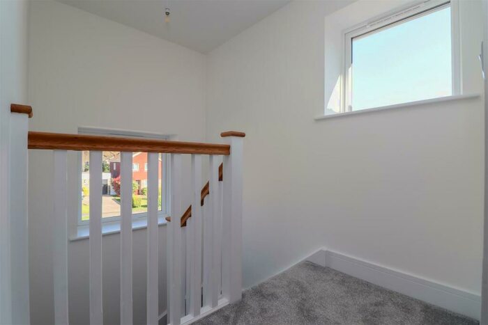 4 Bedroom Detached House For Sale In Brambling Road, Horsham, RH13