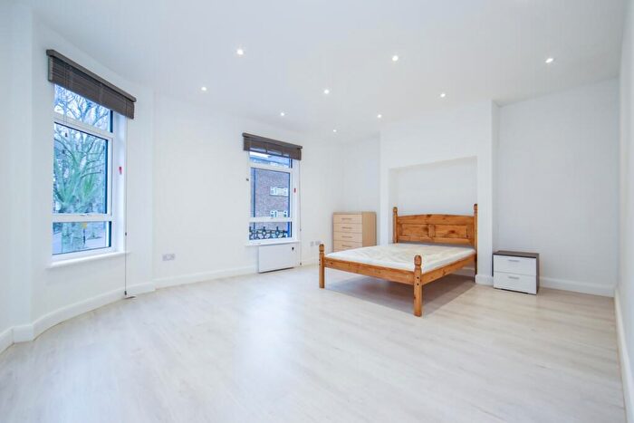 4 Bedroom Flat To Rent In Crouch Hill, Finsbury Park, N4