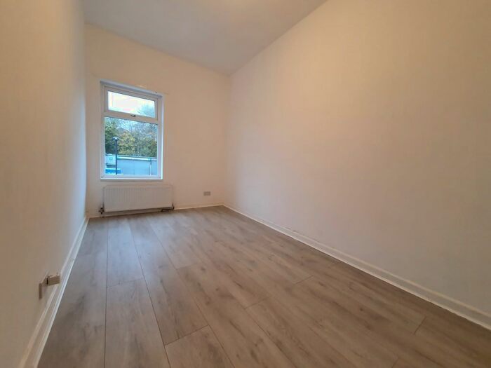 4 Bedroom Terraced House To Rent In Primrose Street, Rochdale, OL12