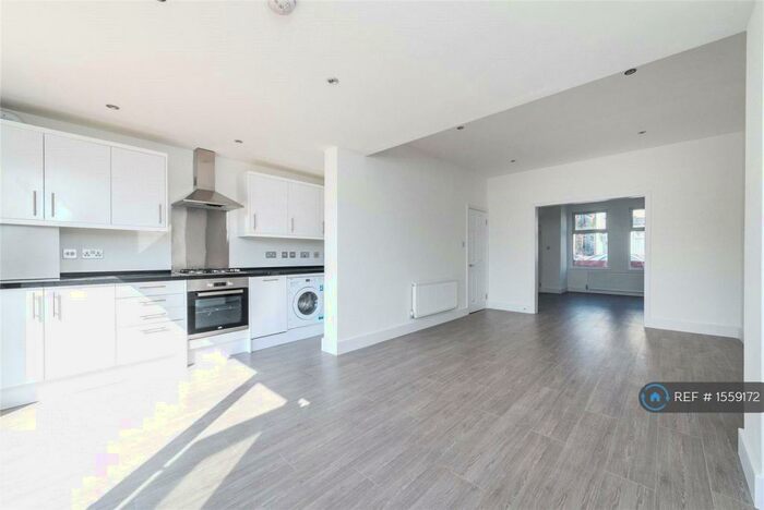 5 Bedroom Semi-Detached House To Rent In Upton Road, Thornton Heath, CR7