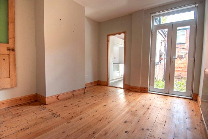 2 Bedroom End Terrace House To Rent In May Avenue, Runcorn Road, Balsall Heath, Birmingham, B12