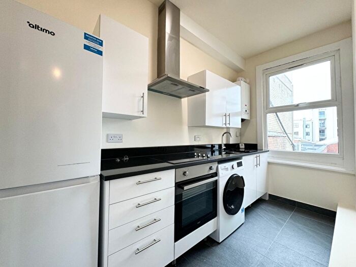 1 Bedroom Flat To Rent In Fonthill Road, Finsbury Park, N4