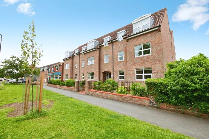 1 Bedroom Flat For Sale In The Village, Haxby, York, YO32