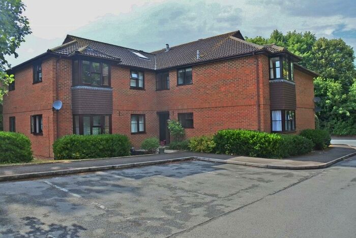 1 Bedroom Flat To Rent In Worting Road, Basingstoke, RG21