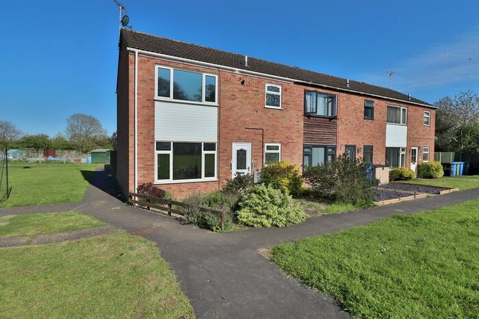 3 Bedroom End Of Terrace House To Rent In Lansbury Road, Halesworth, IP19