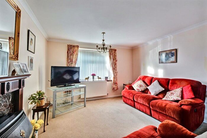 3 Bedroom Detached Bungalow For Sale In Roehampton Drive, Trowell, NG9
