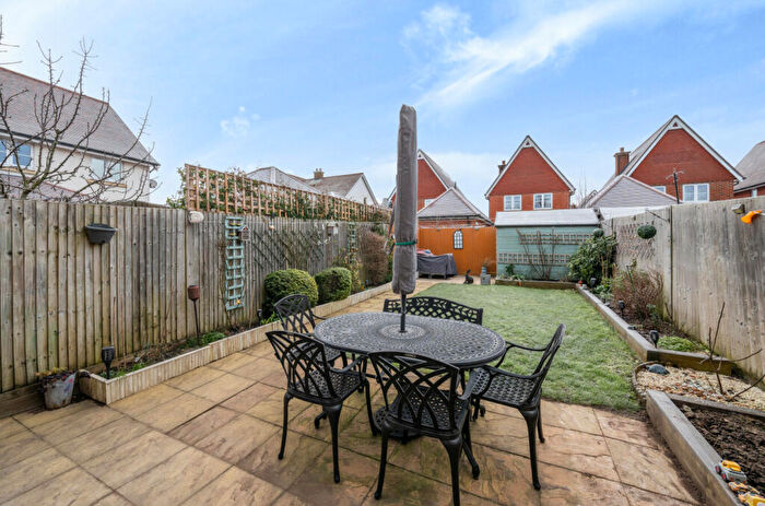 2 Bedroom End Of Terrace House For Sale In Diamond Jubilee Way, Wokingham, Berkshire, RG40