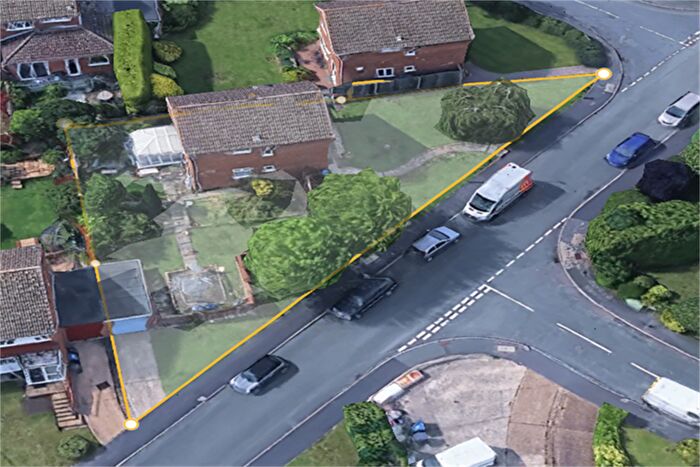 4 Bedroom Detached House For Sale In Mallard Road, CR2