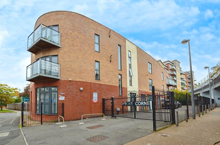 2 Bedroom Flat For Sale In Roxeth Green Avenue, Harrow, HA2
