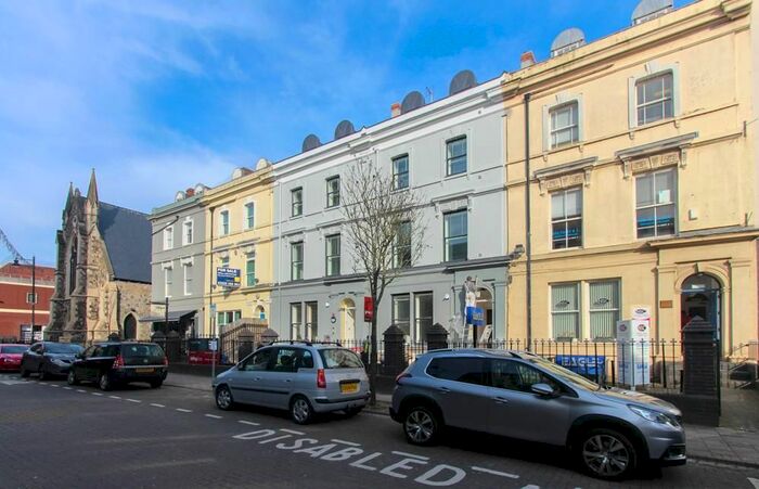 2 Bedroom Flat To Rent In Charles Street, Cardiff City Centre, CF10