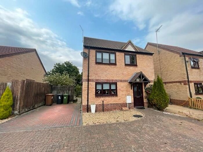 3 Bedroom Detached House For Sale In Bedford Court, Thorney, Peterborough, PE6