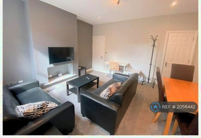 6 Bedroom Terraced House To Rent In Club Street, Sheffield, S11