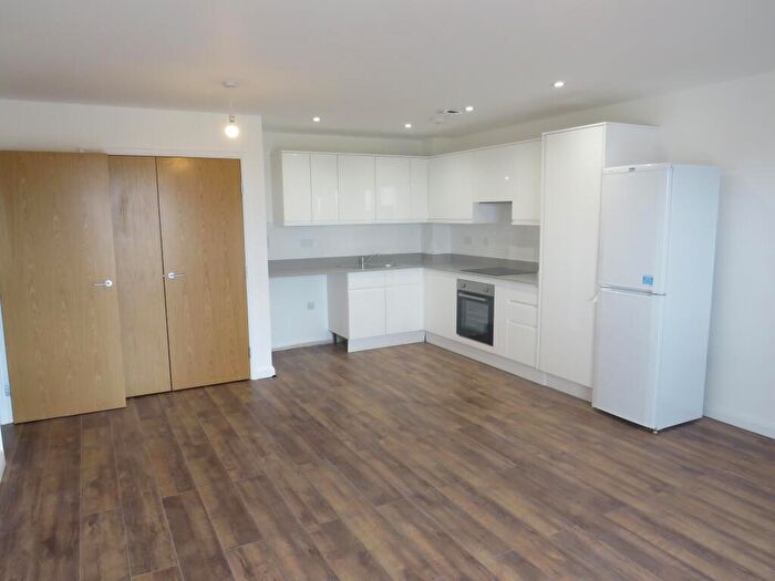 1 Bedroom Apartment To Rent In Grand Union House, Stoke Road, Slough, SL2