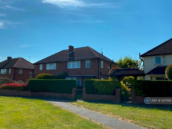 2 Bedroom Semi-Detached House To Rent In Little Marlow Road, Marlow Bucks Uk, SL7