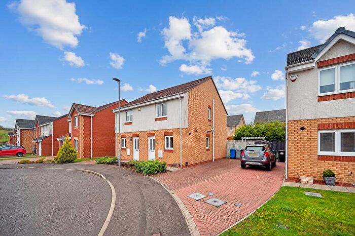 2 Bedroom Semi-Detached House To Rent In Plough Drive, Newton Farm, Cambuslang, South Lanarkshire, G72