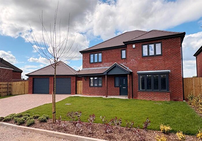 4 Bedroom Detached House For Sale In Kent Road, Halesowen, B62