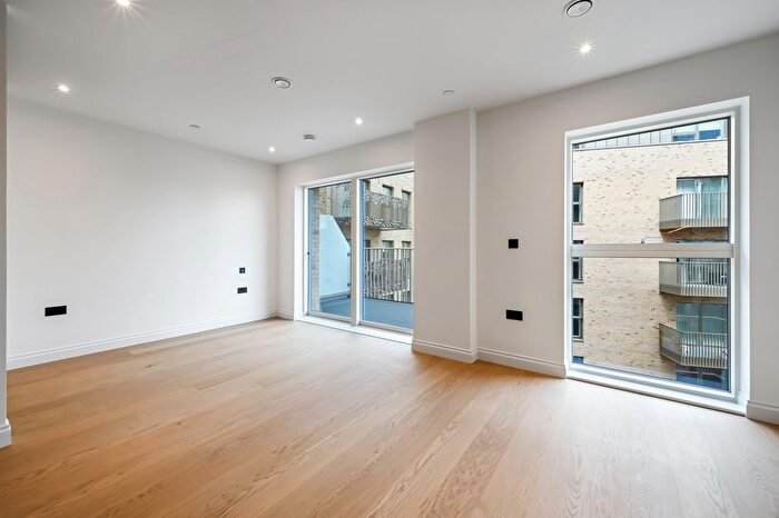 Studio To Rent In Chelsea Botanica, London, SW6