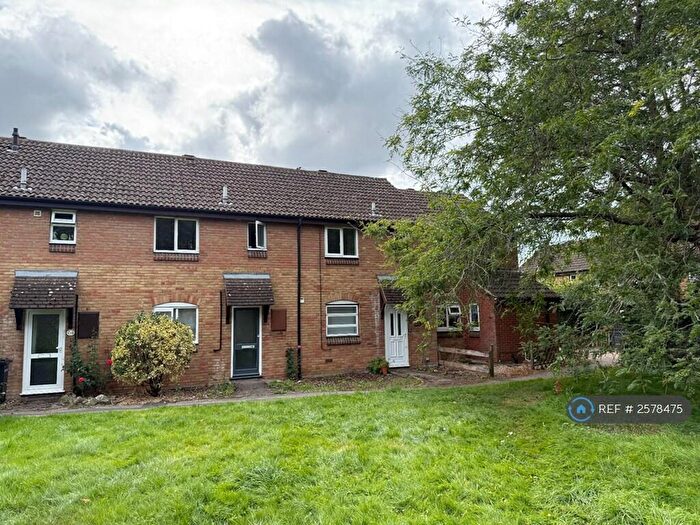 2 Bedroom Terraced House To Rent In Craddock Road, Canterbury, CT1