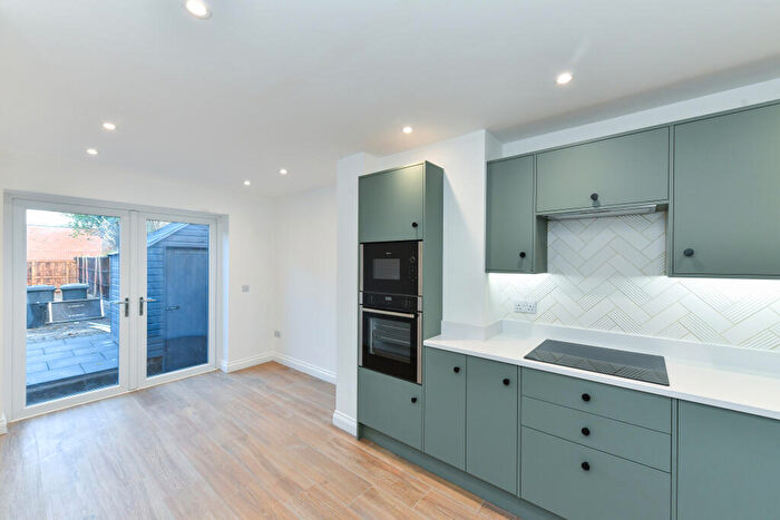 4 Bedroom Terraced House To Rent In Trent Boulevard, West Bridgford, NG2