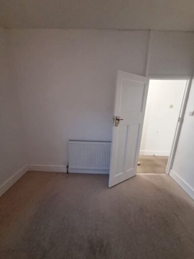 3 Bedroom Terraced House To Rent In Kent Road, Grays, Essex, RM17