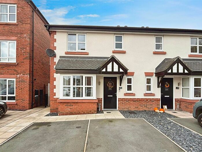 3 Bedroom Semi Detached House For Sale In Waterways Avenue, Macclesfield, SK11