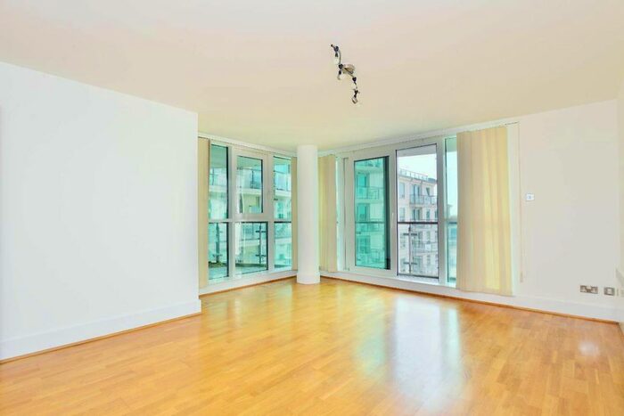 1 Bedroom Flat To Rent In St Georges Wharf, Vauxhall, London, SW8