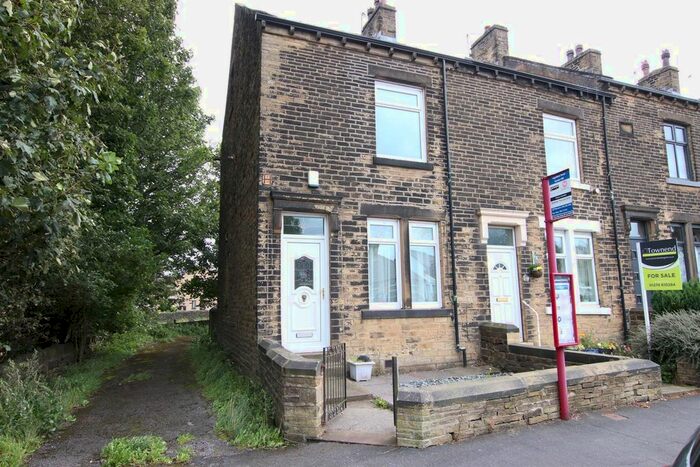 3 Bedroom End Of Terrace House To Rent In Highfield Road, Idle, Bradford, BD10