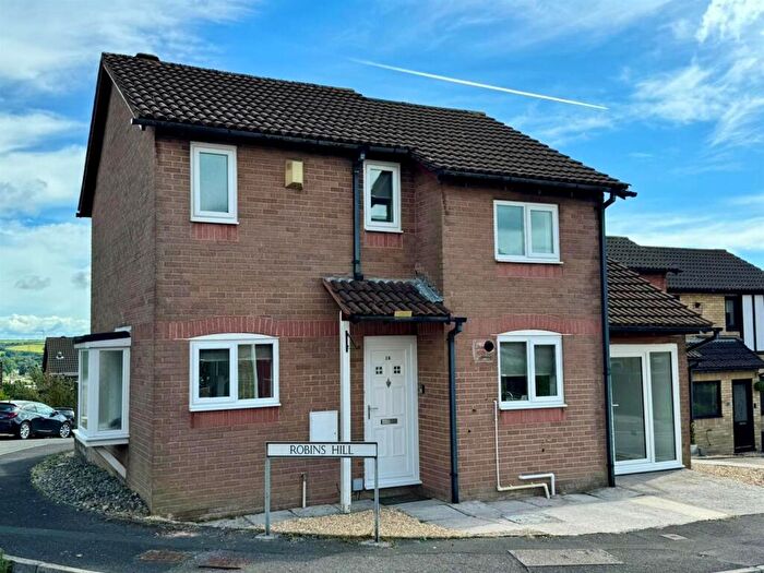 3 Bedroom End Of Terrace House To Rent In Robins Hill, Brackla, Bridgend County Borough, CF31