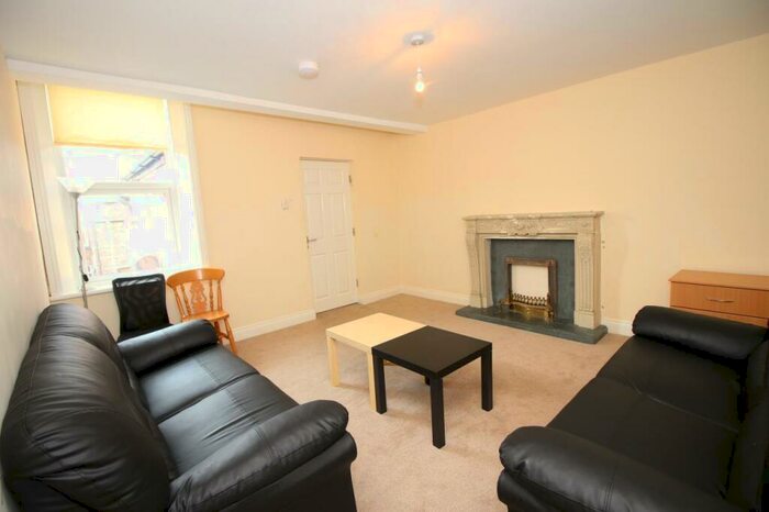 6 Bedroom Maisonette To Rent In Hazelwood Avenue, Jesmond, Newcastle Upon Tyne, NE2