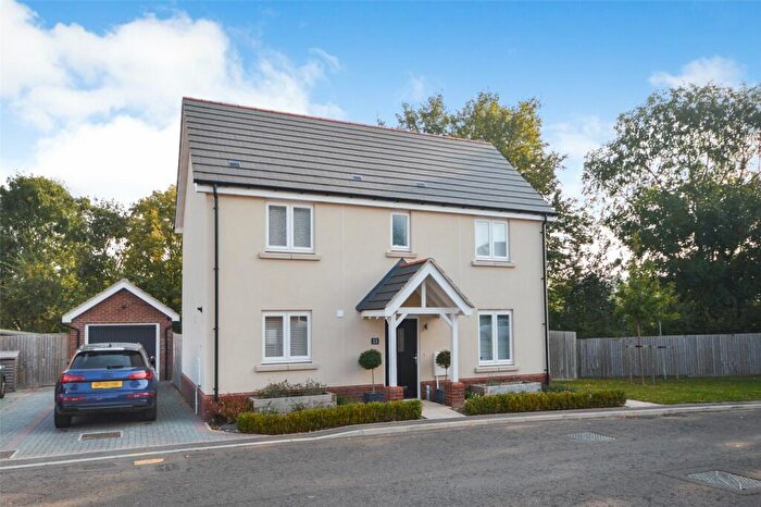 3 Bedroom Detached House For Sale In King Charles Drive, Stansted, Essex, CM24