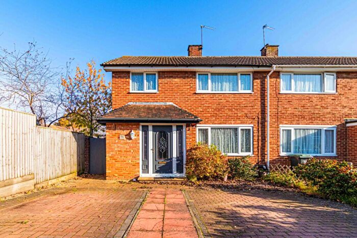 3 Bedroom End Of Terrace House To Rent In Howards Drive, Hemel Hempstead, HP1