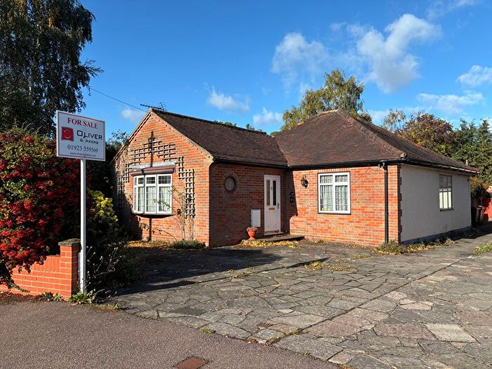 3 Bedroom Bungalow For Sale In West Riding, Bricket Wood, AL2