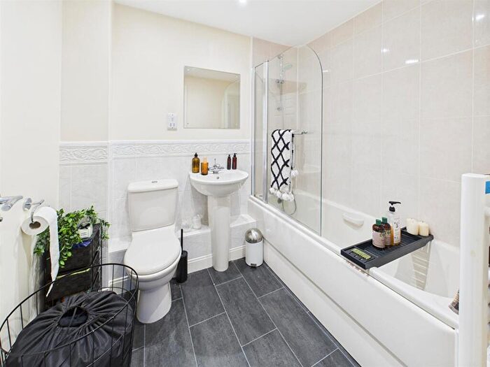 2 Bedroom Apartment To Rent In Wirksworth Road, Duffield, Derby, DE56