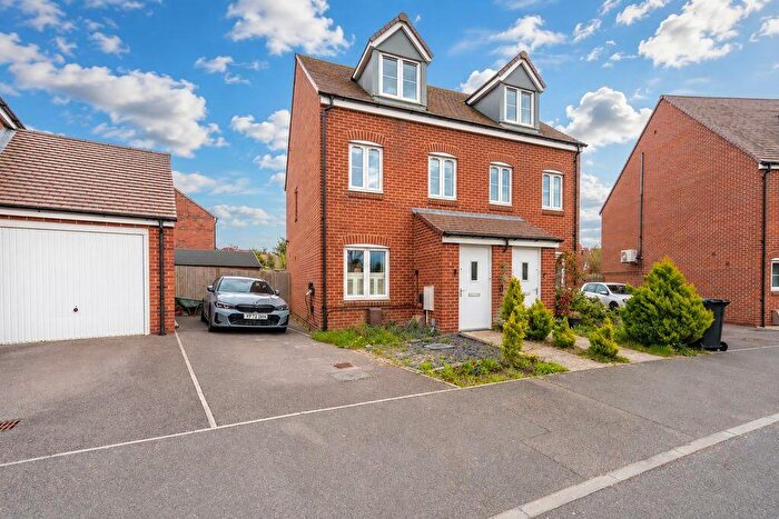 3 Bedroom Semi-Detached House For Sale In Osborn Drive, Chichester, PO20