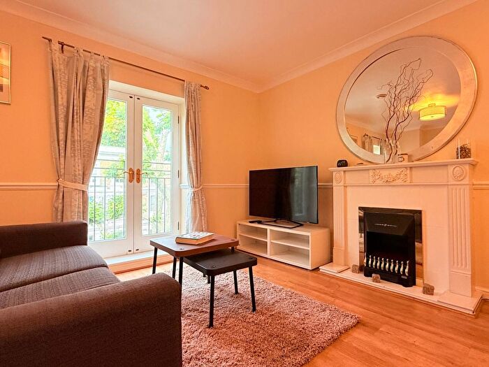 1 Bedroom Flat To Rent In Ibberton House, Russell Road, London, W14