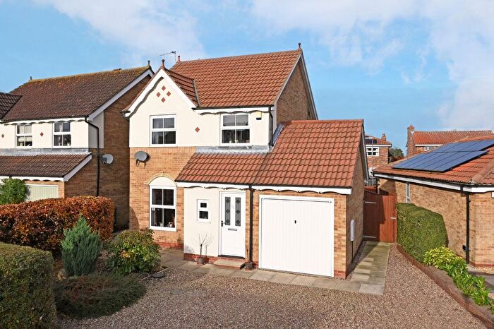 3 Bedroom Detached House For Sale In Willow Drive, North Duffield, Selby, YO8