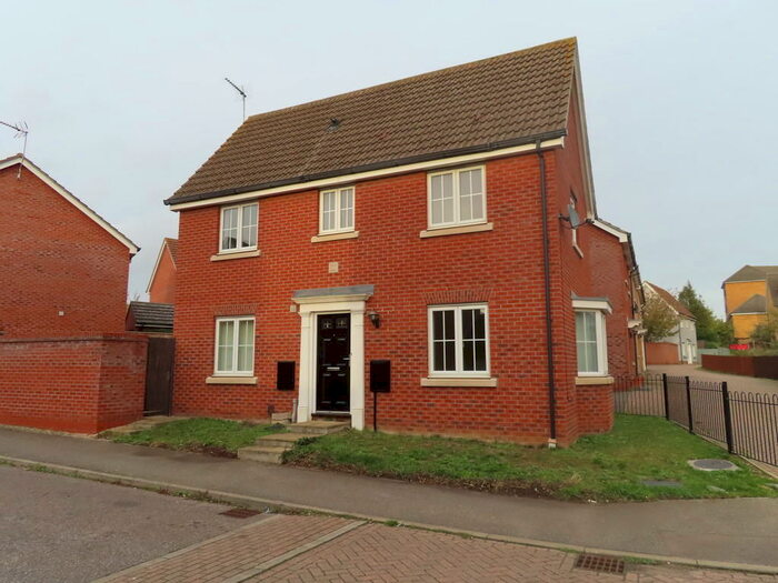 3 Bedroom Semi-Detached House To Rent In Goosander Road, Stowmarket, IP14